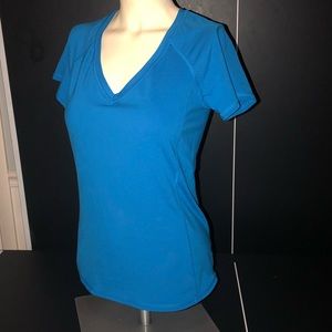 Lucy active shirt Medium